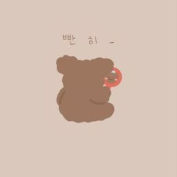 Meet your Posher, Naomi - Picture 1 of 1